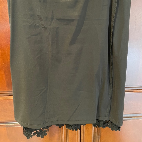 Trina Turk straight legged skirt - Picture 4 of 5